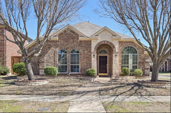 513 Fairfield Circle, McKinney TX 75072