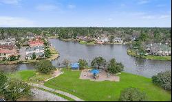 6 Wood Cove Drive, The Woodlands TX 77381