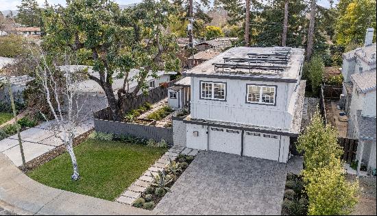 Mid-Century Home with Modern Versatility 