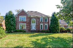 303 Coralberry Road, Louisville, KY 40207