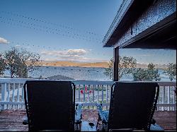 Beautiful Home with access to Topaz Lake