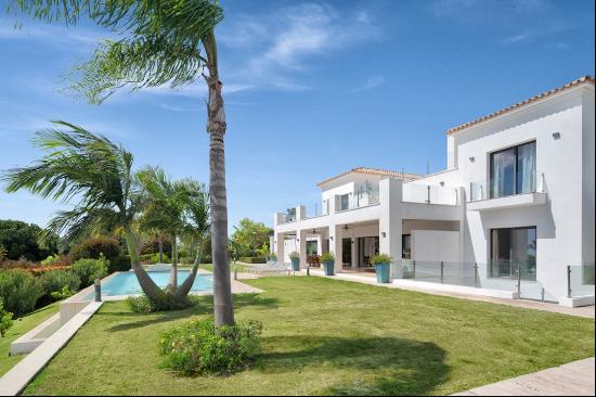 Luxury Villa with Panoramic Views in La Reserva de Sotogrande