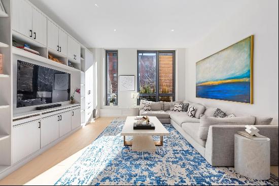 <p>Own the Best of Both Worlds! A Rare, Newly-Customized, Modern Luxury Townhouse with 10,