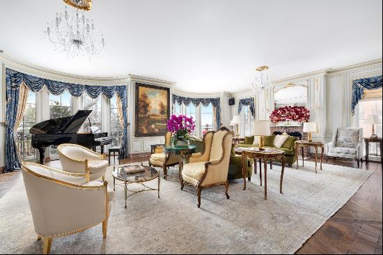 <p> </p> <p>  Prestigious Sutton Square Townhouse with Private Driveway and Garden</p> <p>