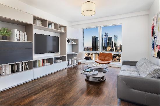 <p>Stunning New Development Condo on 5th Avenue! </p> <p>This Mint Condition, nearly 1,000