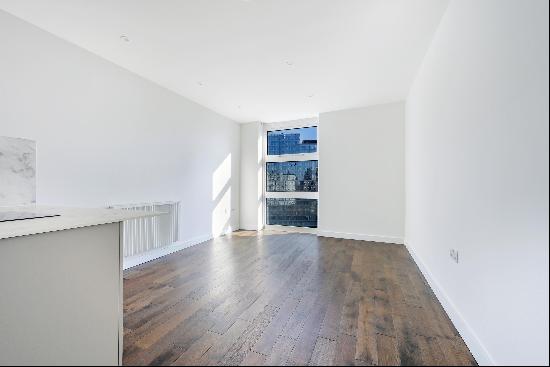 An attractive 1 bedroom flat to rent in Chelsea Bridge Wharf, SW11.