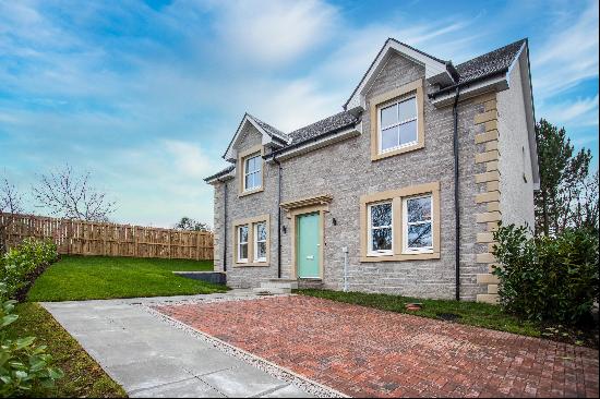 Canal House is a fantastic 5 bed detached family home set in the beautiful village of Rath