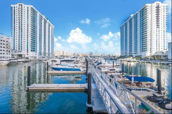 Large 2 Bedroom 2.5 bath + glass enclosed DEN residence at the remarkable MARINA PALMS RES