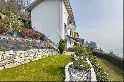 Lugano-Vacallo: modern villa for sale, ideal also as a secondary residence