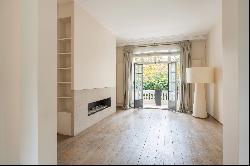 Neuilly-sur-Seine  -  A superb 5-bed private mansion