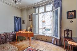 Paris 9th District - Rue Chaptal, family duplex