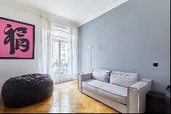 Paris 16th District – An elegant and recently renovated 3-bed apartment