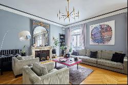 Paris 16th District – An elegant and recently renovated 3-bed apartment