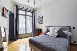 Paris 16th District – An elegant and recently renovated 3-bed apartment