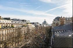 Paris 8th District -  An ideal family apartment