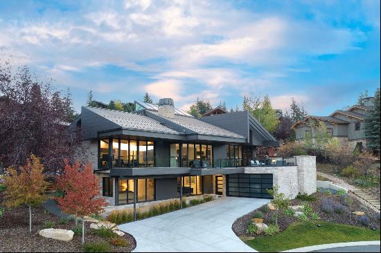 Mid-Century Modern Masterpiece with Panoramic Ski Resort Views