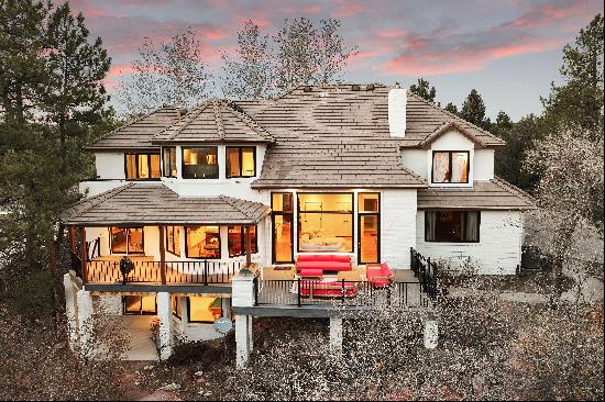 Seamless Blend of Luxury, Privacy, and Coveted Mountain Views!