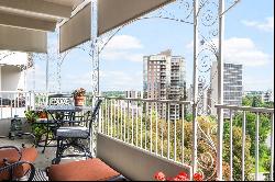 Stunning Corner Unit with Sweeping Views of Cheesman Park & Majestic Pikes Peak