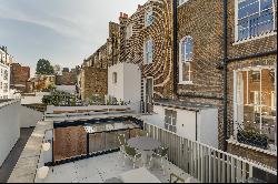 Beautifully refurbished Georgian residence in Bloomsbury