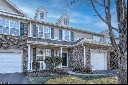 18 Fernwood Ct, Readington Twp., NJ 08889