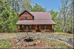 Classic Wooded Cabin in Coosawattee River Resort