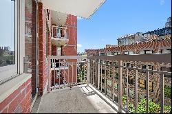 Chelsea 2 Bed/2 Bath w/ Balcony High Line View