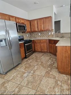 8825 Traveling Breeze Avenue Unit 102, Las Vegas NV 89178