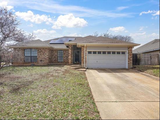 8032 Tree Leaf Lane, Fort Worth TX 76123