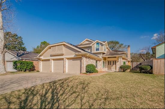 2215 Braesmeadow Lane, Sugar Land TX 77479