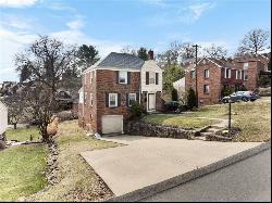 228 Constitution Drive, Pleasant Hills PA 15236