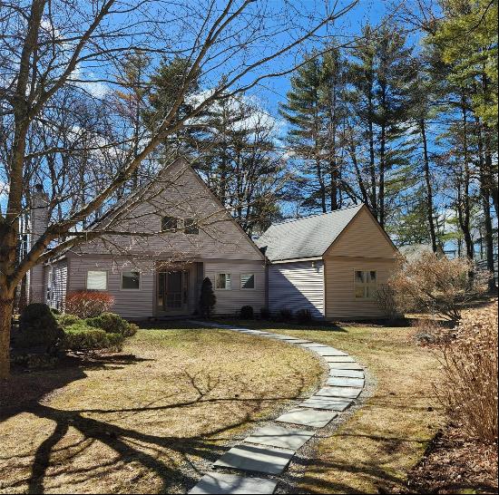 111 Arcadia Drive, Ancram NY 12503