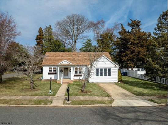 31 Seaview Ave, Beesleys Point NJ 08223