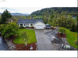 215 Kestrel Ln, Roseburg OR 97471