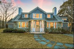 71 Sand Pt, Barnstable MA 02655