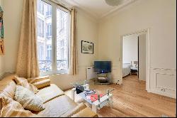 Faubourg St Honore - 1 bedroom apartment 41.8sqm - Paris 75008