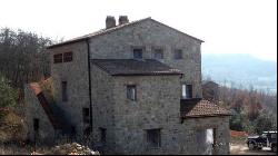 Farmhouse with land, to be completed, Parrano, Terni – Umbria