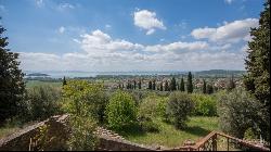 The Lake Castle, Tuoro, Perugia - Umbria