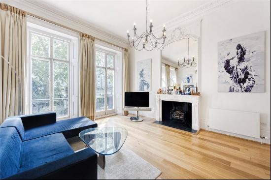 Spacious apartment with ample outside space to rent South Kensington SW7.