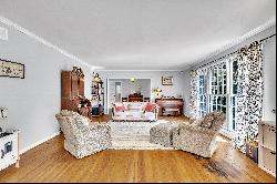 Charming One-Level Brick Home in Ardsley Park