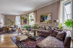 Elegant apartment steps away from Duomo and San Babila