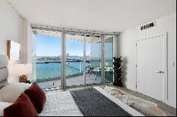 Bridge & Bay View Pied-a-Terre