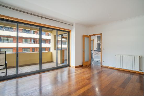 Flat, 2 bedrooms, for Sale