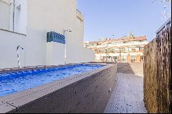 Exclusive duplex penthouse with communal pool in the heart of the Eixample