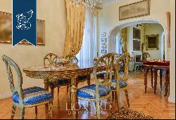 Luxurious part of a four-storey two-family villa with a lift and terrace for sale in Rome