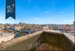 Exclusive property with a big panoramic terrace and boundless views for sale in Rome