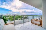 Modern Waterfront Duplex in Sunny Isles Beach, Miami - Panoramic Views, Beach Club Access