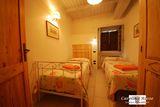 WONDERFUL ACCOMMODATION STRUCTURE IN CENTRAL AREA WITH LARGE PARK