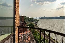 2521 Palisade avenue, Riverdale, NY, 10463, USA