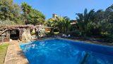 AMAZING VILLA WITH POOL AND EXPANSIVE LAND