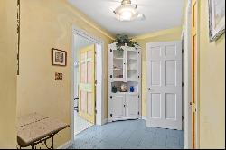 7 Upper Meadow Lane, Oak Bluffs, MA, 02557, USA